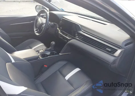 2025 Toyota Camry Se из США, поврежденный, VIN 4T1DBADK1SU504108